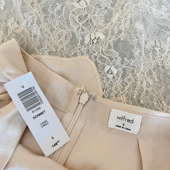 NWT Aritzia Sonnet skirt - Picture 2 of 3